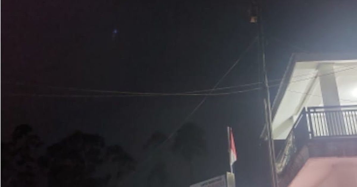 Lampu Jalan Tak Menyala Berbulan-bulan, Warga Wanasuka Minta Perhatian
