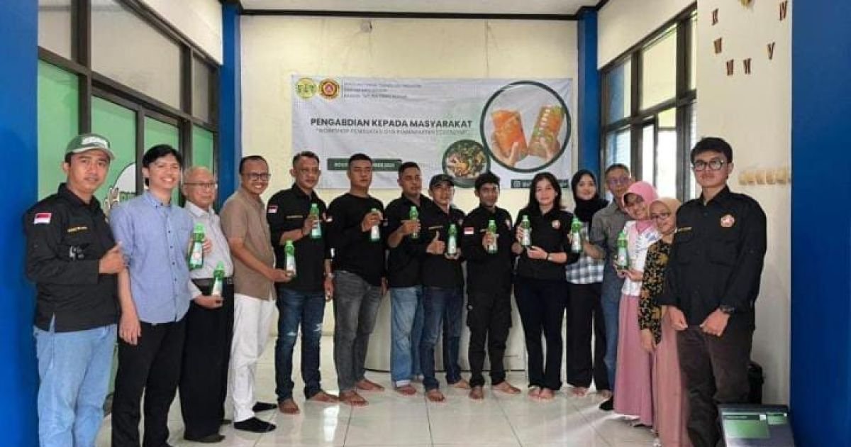 Inovasi Hijau Karang Taruna Cariu: Sabun Cuci Piring dari Eco-Enzyme