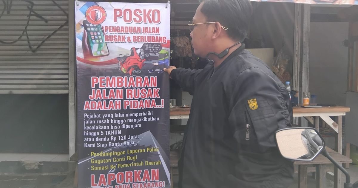 Warga Palabuhanratu Siapkan Gugatan, Jalan Rusak Dinilai Ancam Keselamatan