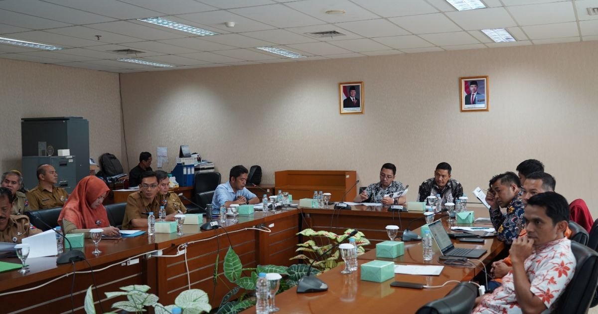 Rapat Kerja dengan Dinkukmdagin, Komisi IV DPRD Bogor Fokus Inflasi dan Penguatan UMKM