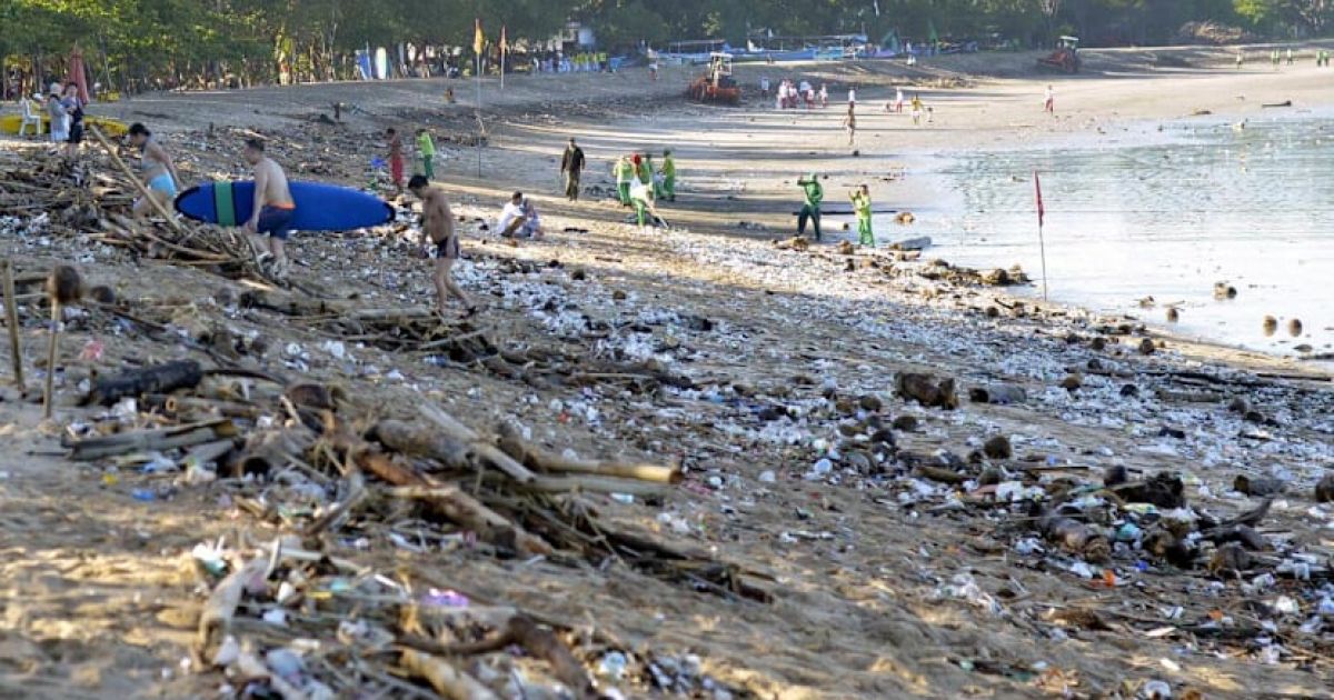 Pantai Bali Dipenuhi Sampah, Prabowo: Turis Jadi Enggan Datang