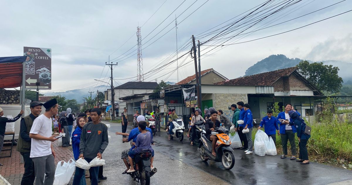 Yayasan Infini Kasih Solid Gandeng HMR, Tebar 1.000 Paket Takjil di Rumpin