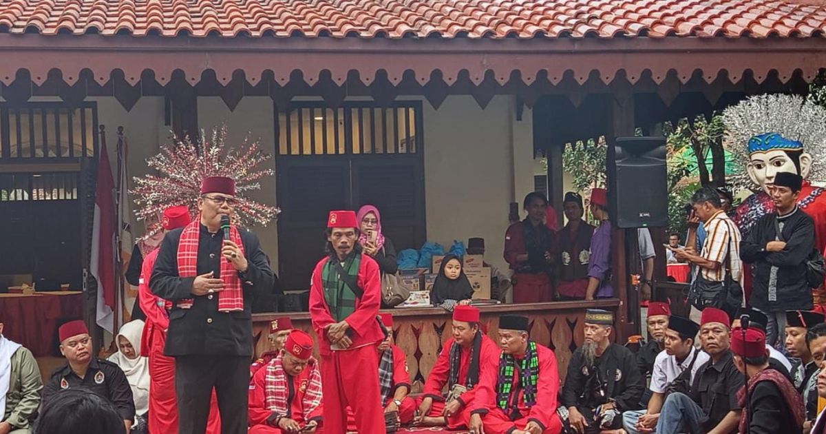 Dewan Adat BAMUS Betawi Santuni 500 Anak Yatim, Tekankan Pentingnya Pelestarian Budaya