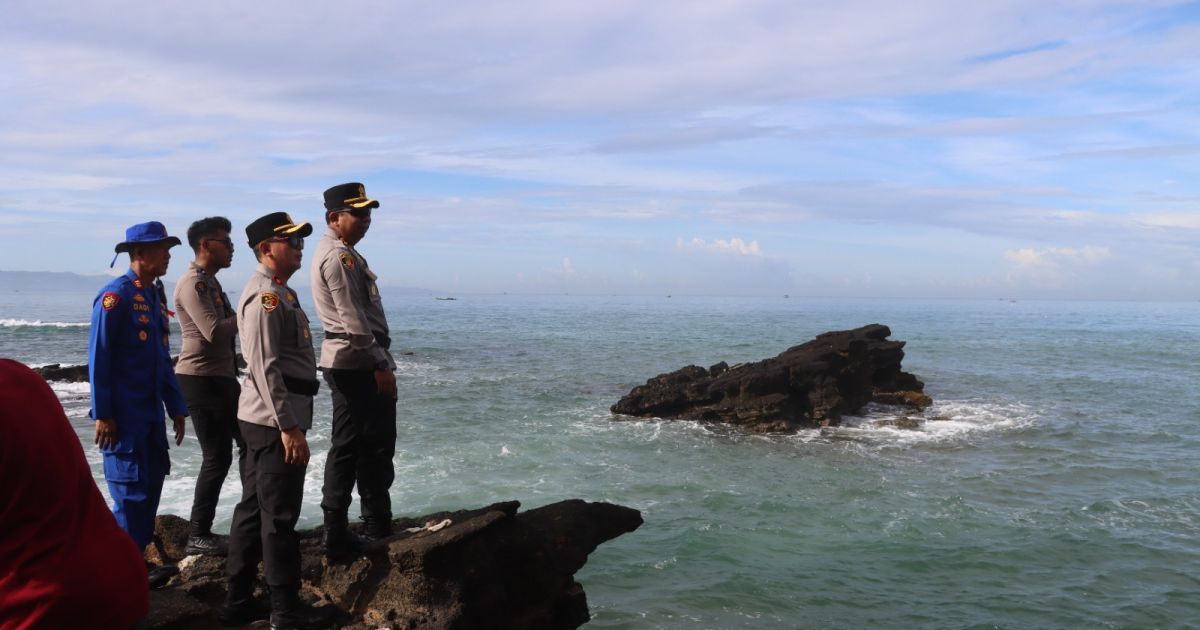 Pantau Libur Lebaran di Palabuhanratu, Kapolres Sukabumi Minta Wisatawan Utamakan Keselamatan