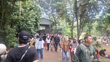 Magnet Libur Lebaran: Ragunan Diserbu Puluhan Ribu Pengunjung di Hari Kedua Pasca-Idulfitri