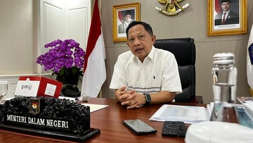 Momen Haru Jelang Lebaran: Penduduk Korban Bencana Sumatera Telah Ditempatkan Layak, Tito Karnavian Soroti Kemajuan Pemulihan