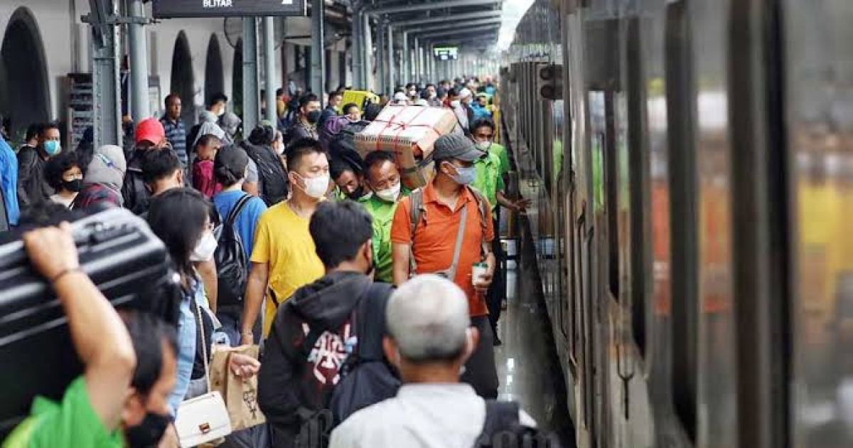Diskon 20% Jadi Daya Tarik: Arus Balik Lebaran Mulai Padat, Penumpang KA Daop 1 Tembus Puluhan Ribu