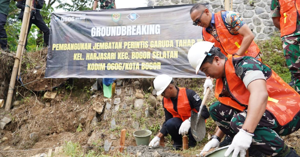 Wakil Ketua I DPRD Kota Bogor, M. Rusli Prihatevy, menghadiri prosesi peletakan batu pertama (groundbreaking) pembangunan Jembatan Garuda.